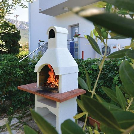 Amazing Apartment In Kastel Sucurac With Kitchen Kaštela Buitenkant foto